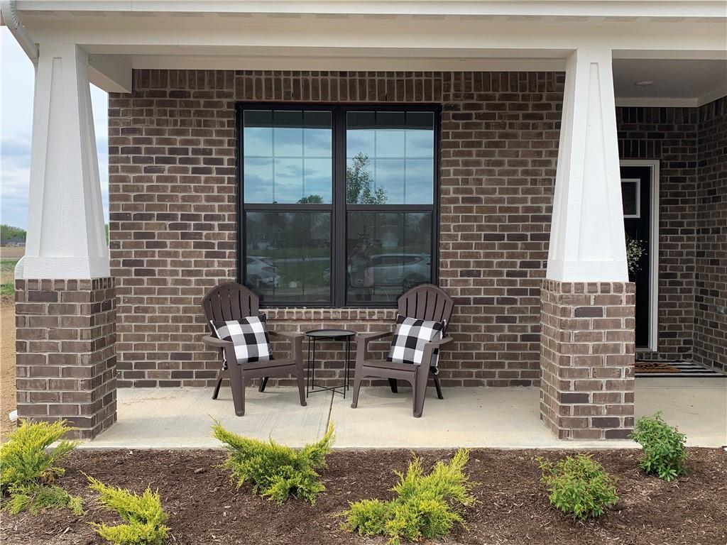 446 Teal Way Pendleton, IN 46064 - Photo 4 of 31
