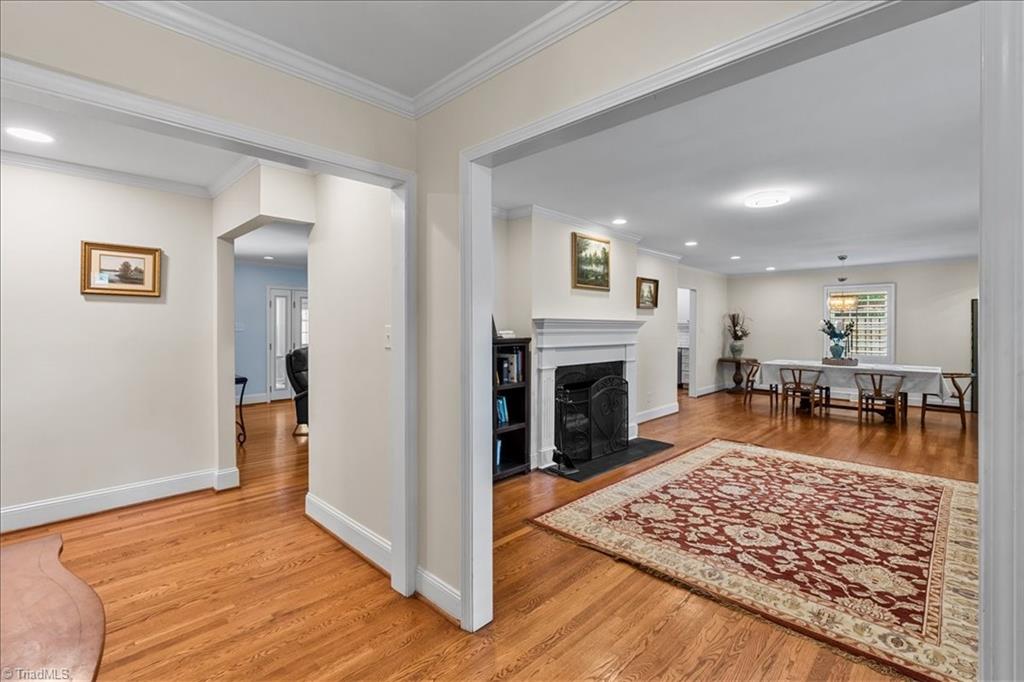 802 Kemp Road West Greensboro, NC 27410 - Photo 4 of 49 Gallery Image 4