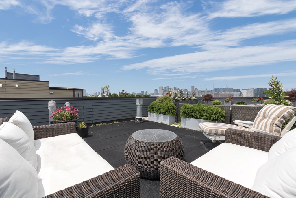 537 East 1st Street, Unit 4 Boston, MA 02127 - Photo 26 of 33