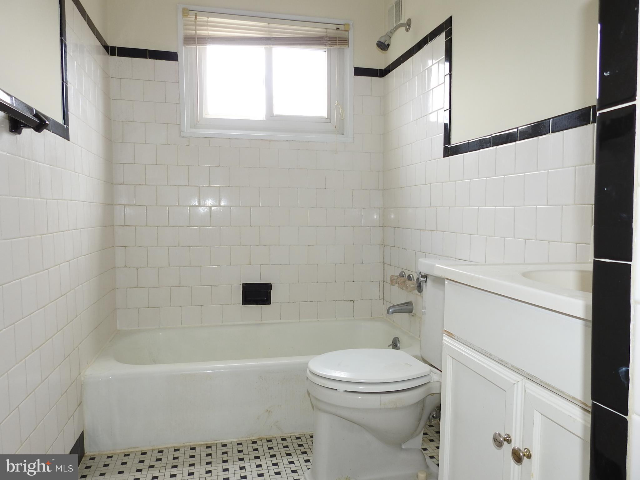 3109 Georgetown Road Baltimore, MD 21230 - Photo 11 of 17 Bath