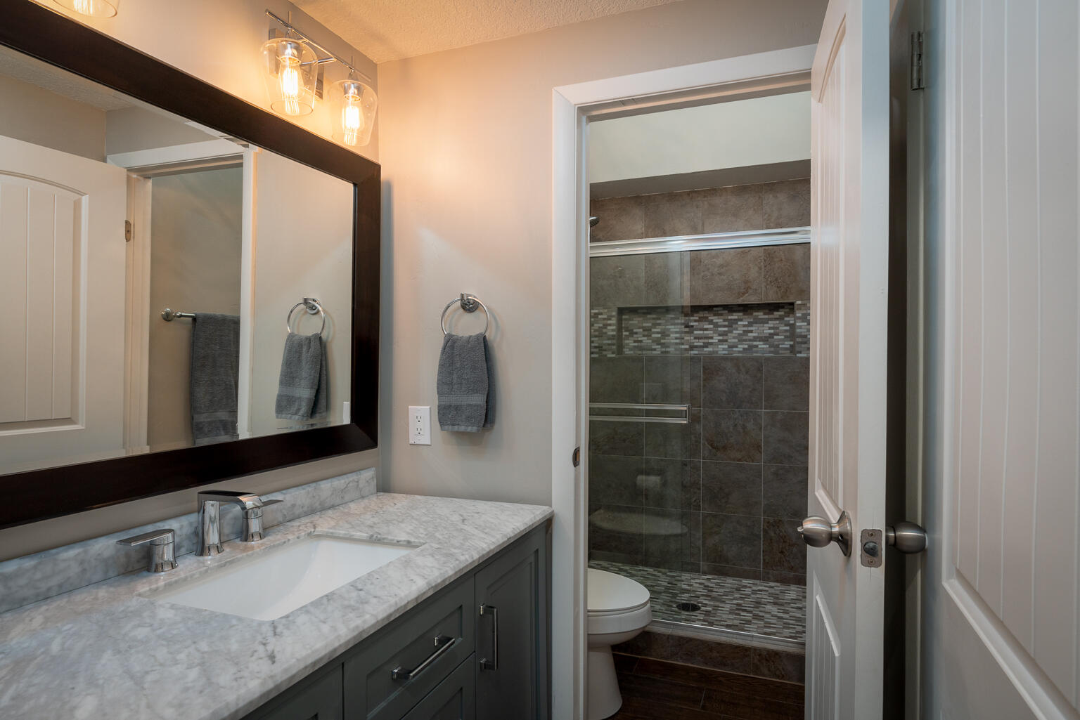3660 Upper Ranch Condo Drive Sun Valley, ID 83353 - Photo 12 of 48 Primary Bathroom