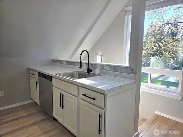 $1,800 | 9206 172nd Street Northwest, Stanwood, WA 98292