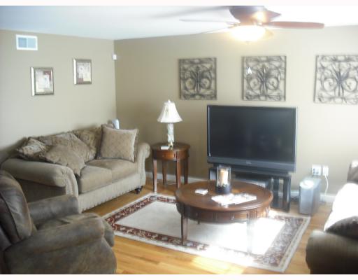 16 Tucker Road Smithfield, RI 02828 - Photo 4 of 8 Living Room.