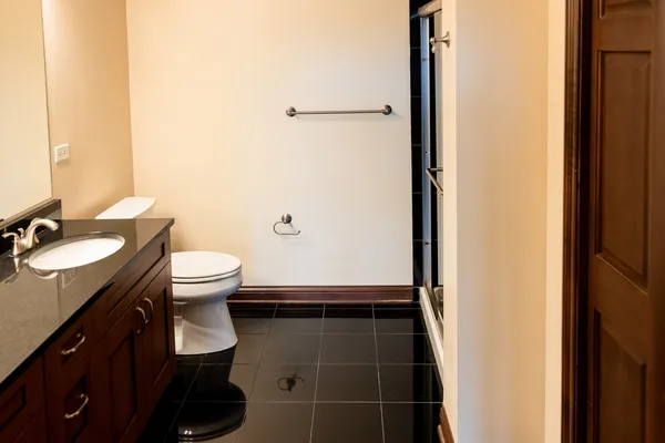 $290,000 | 160 South River Street, Unit 211, Aurora, IL 60506