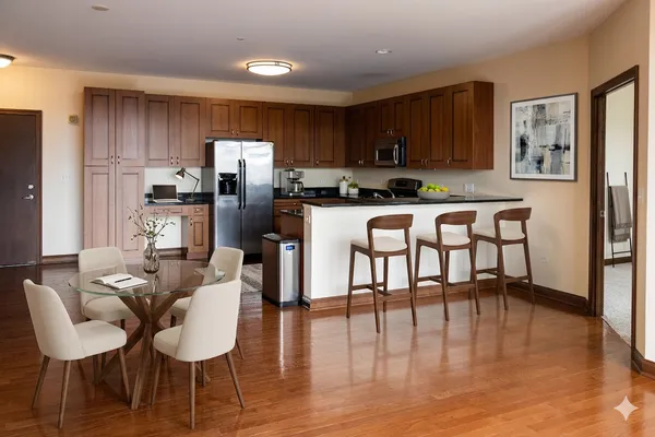 $290,000 | 160 South River Street, Unit 211, Aurora, IL 60506