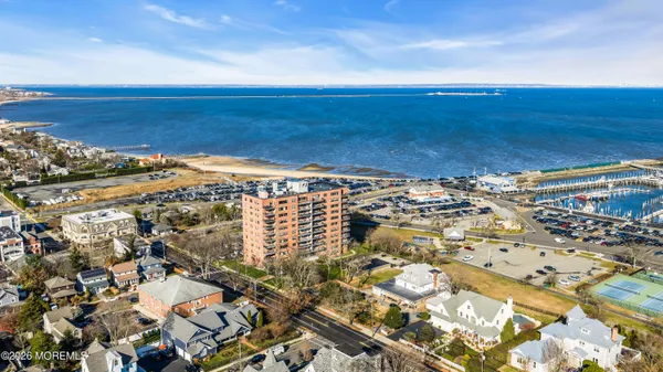 $2,800 | 10 Ocean Boulevard, Unit 4C, Atlantic Highlands, NJ 07716