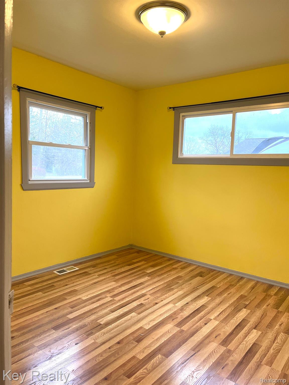 45889 Judd Road Belleville, MI 48111 - Photo 12 of 25 Gallery Image 12
