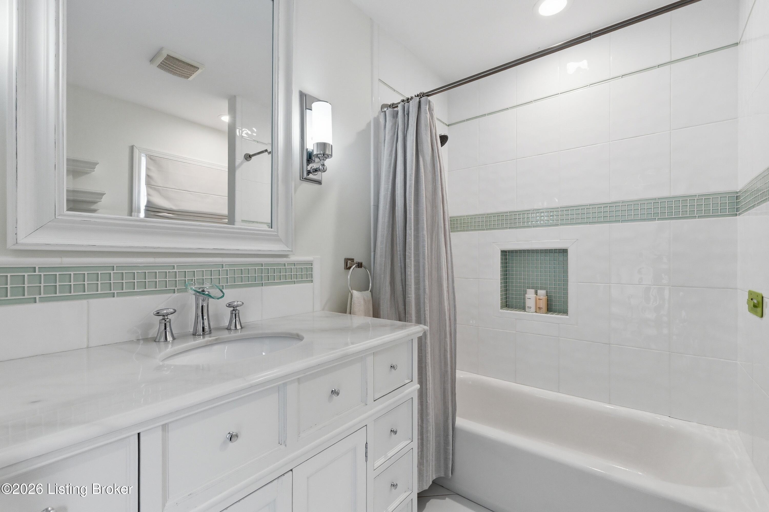 4103 Crestview Road Louisville, KY 40207 - Photo 43 of 79 50_4103crestview_louisvillerealestatemed