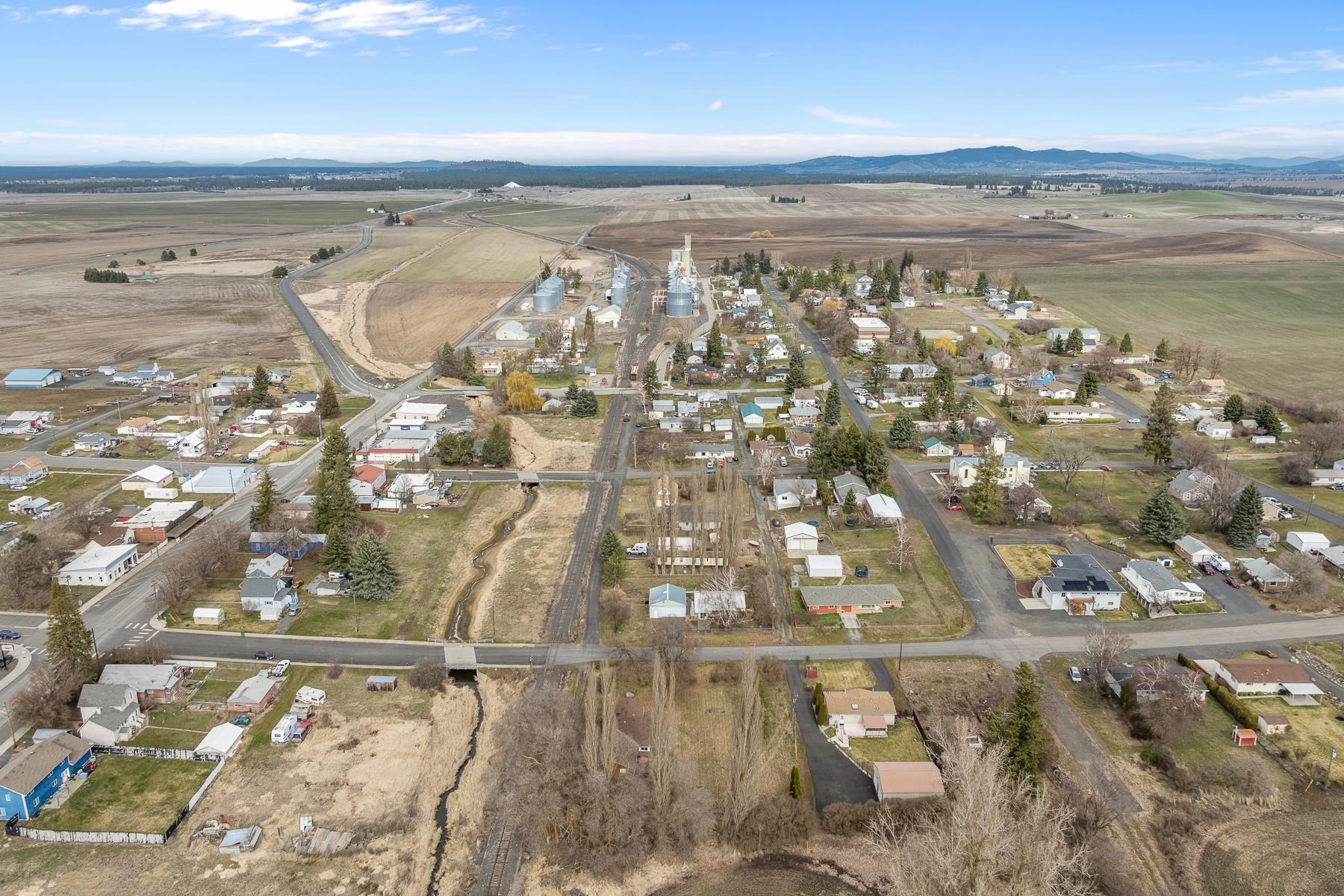 205 East 1st Street Spangle, WA 99031 - Photo 32 of 35