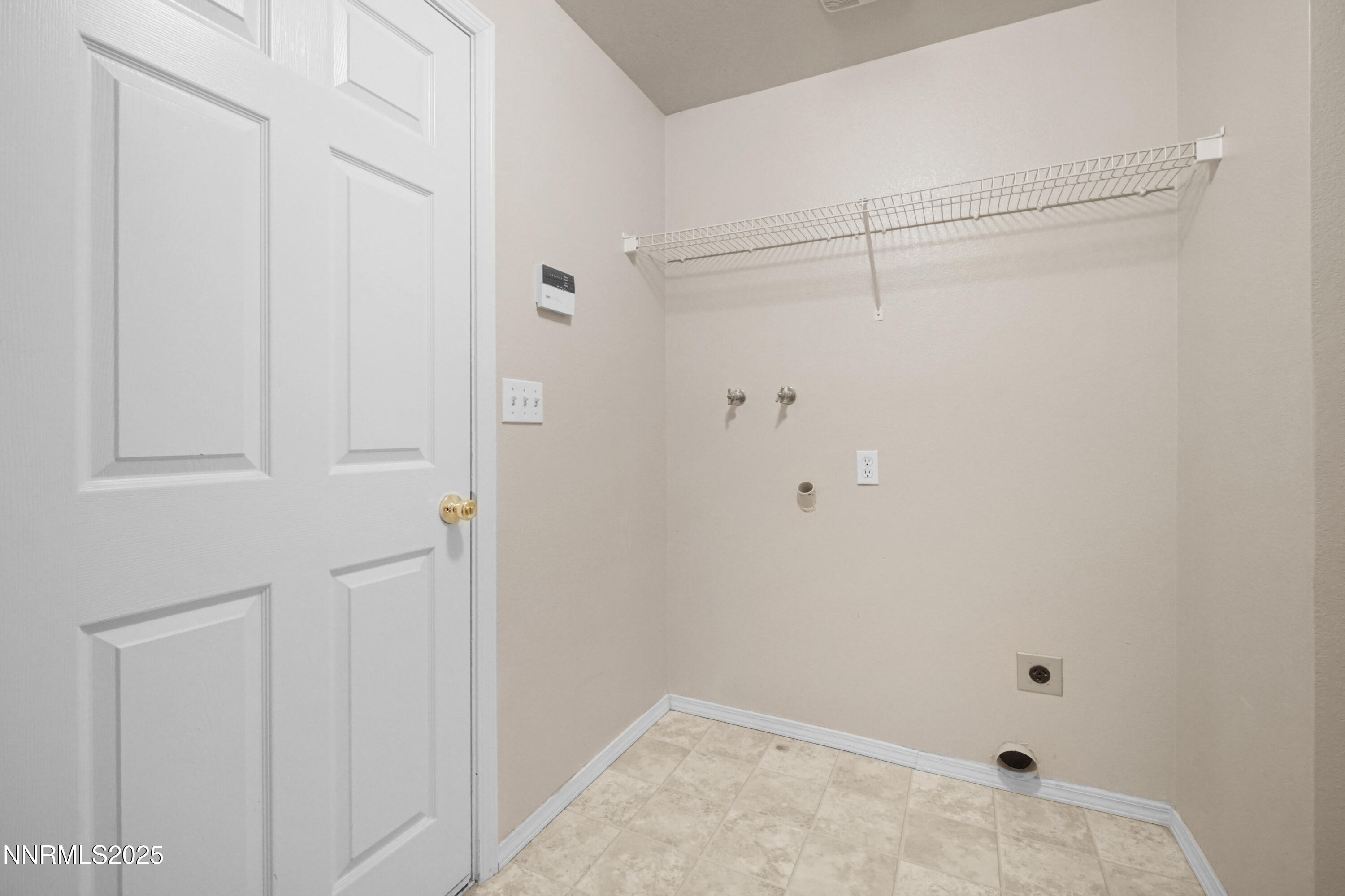 546 Yellow Jacket Road Dayton, NV 89403 - Photo 23 of 25 a view of a small space