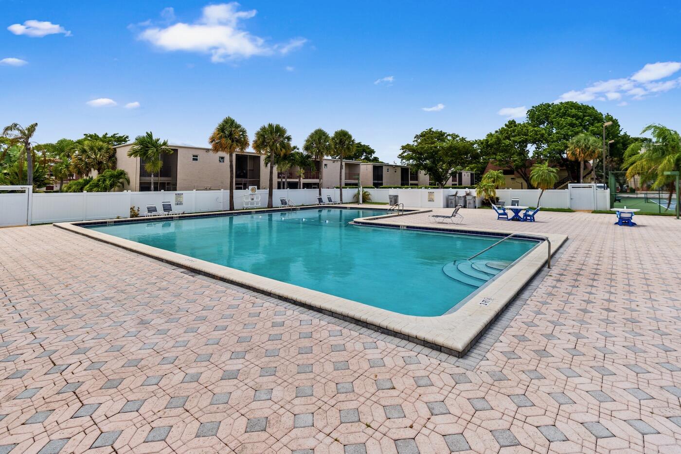 3370 Beau Rivage Drive, Unit 2T Pompano Beach, FL 33064 - Photo 5 of 29 DSC08015
