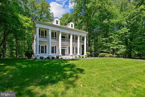 $1,625,000 | 7302 Meadow Wood Way, Clarksville, MD 21029