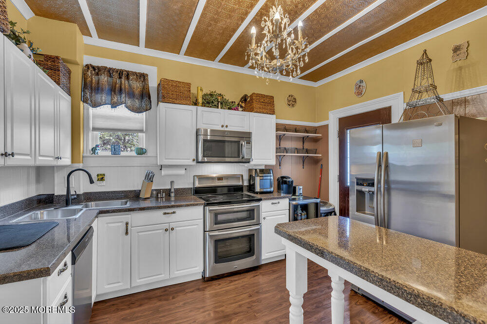 75 Elizabeth Street Keyport, NJ 07735 - Photo 16 of 61 Kitchen