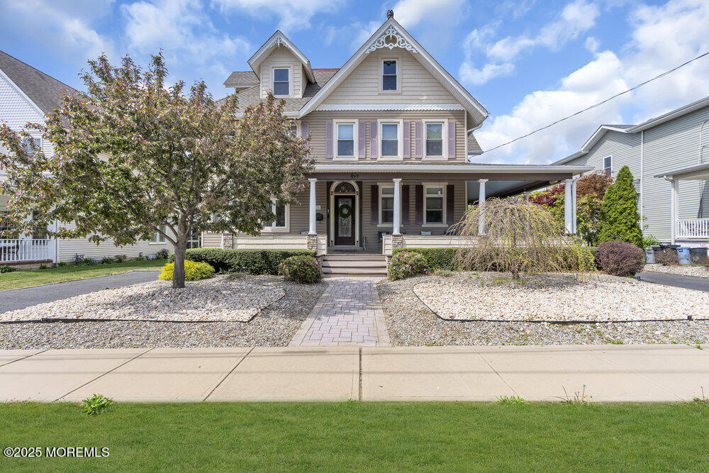 75 Elizabeth Street Keyport, NJ 07735 - Photo 2 of 61 Victorian