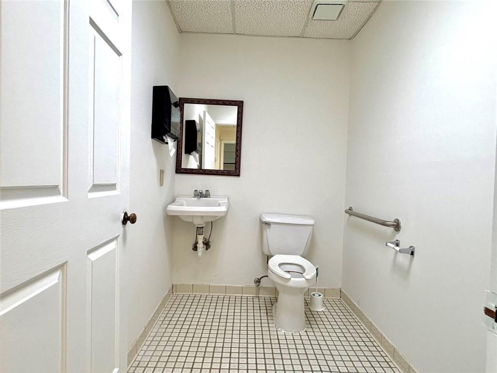 875 Old Roswell Road, Unit G300 Roswell, GA 30076 - Photo 24 of 31
