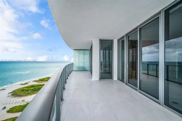 $3,575,000 | 1116 North Ocean Boulevard, Unit 1106, Pompano Beach, FL 33062