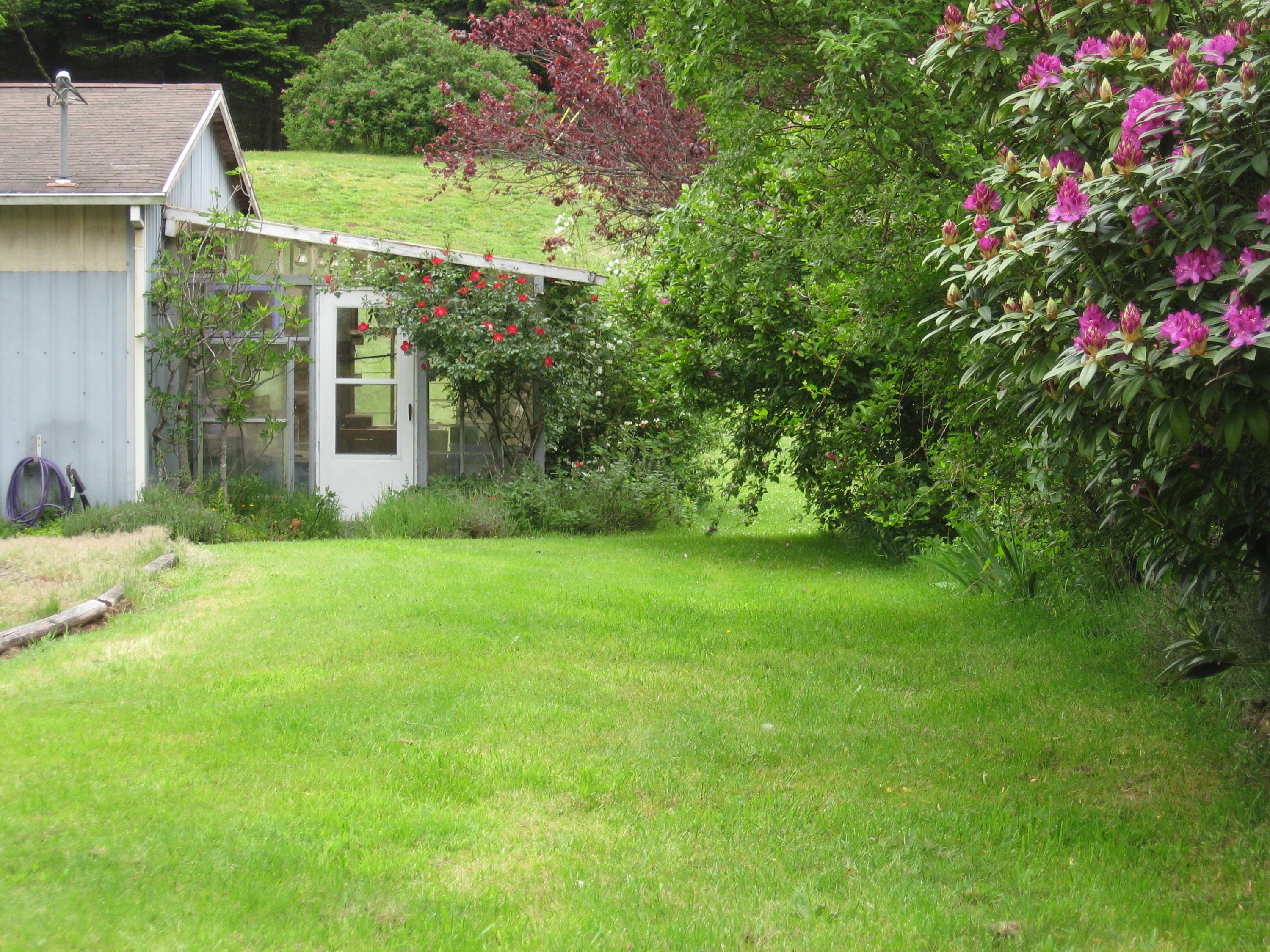 13435 Trask River Road Tillamook, OR 97141 - Photo 28 of 49 Quaint greenhouse with stained glass