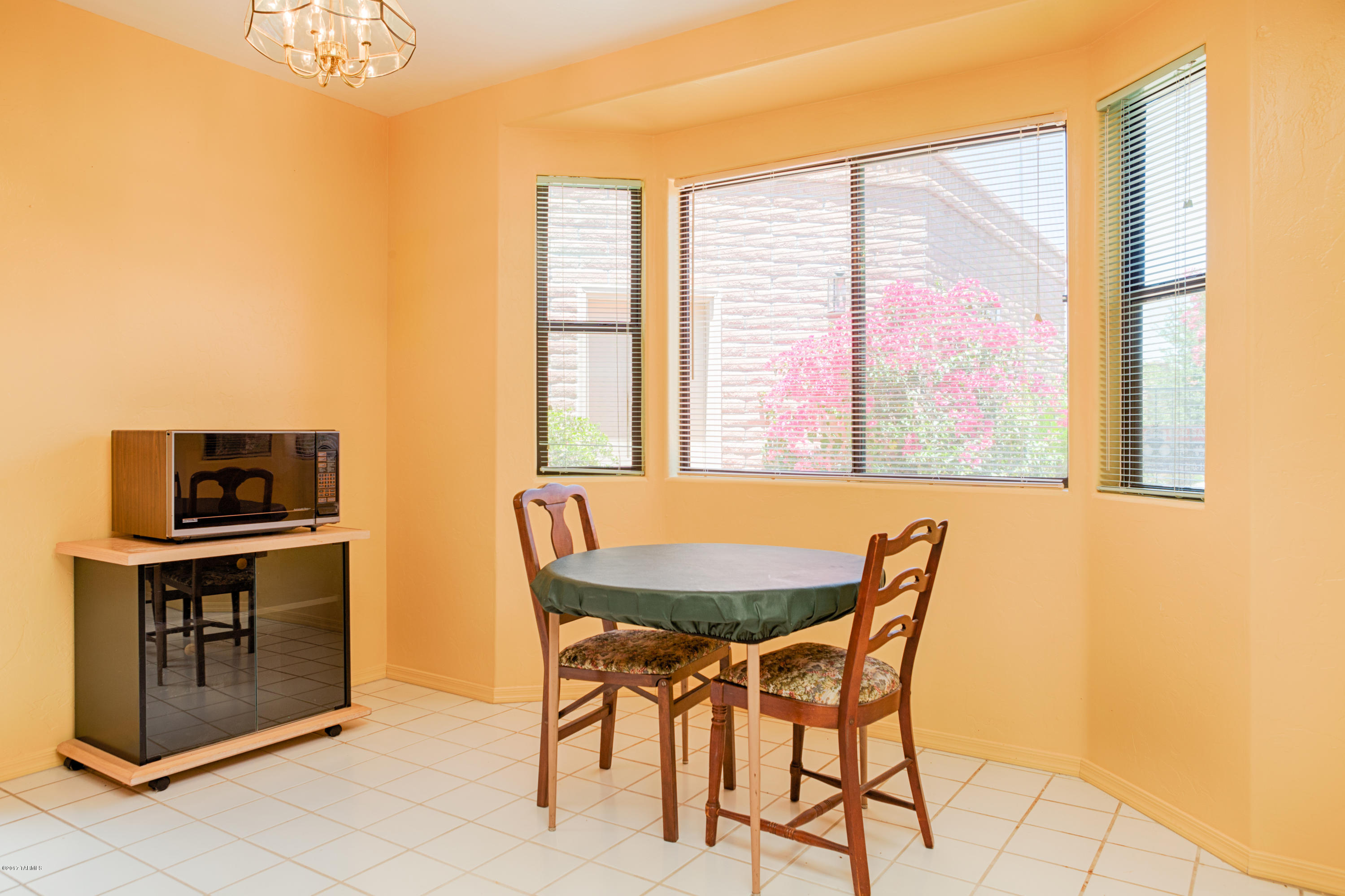 40 East Inverness Place Oro Valley, AZ 85737 - Photo 7 of 34