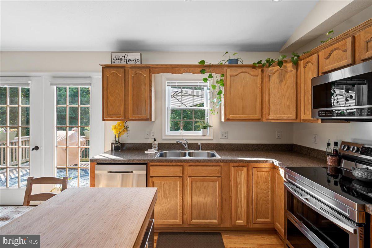 584 Pine Ridge Drive Front Royal, VA 22630 - Photo 18 of 36 Island in the center of kitchen