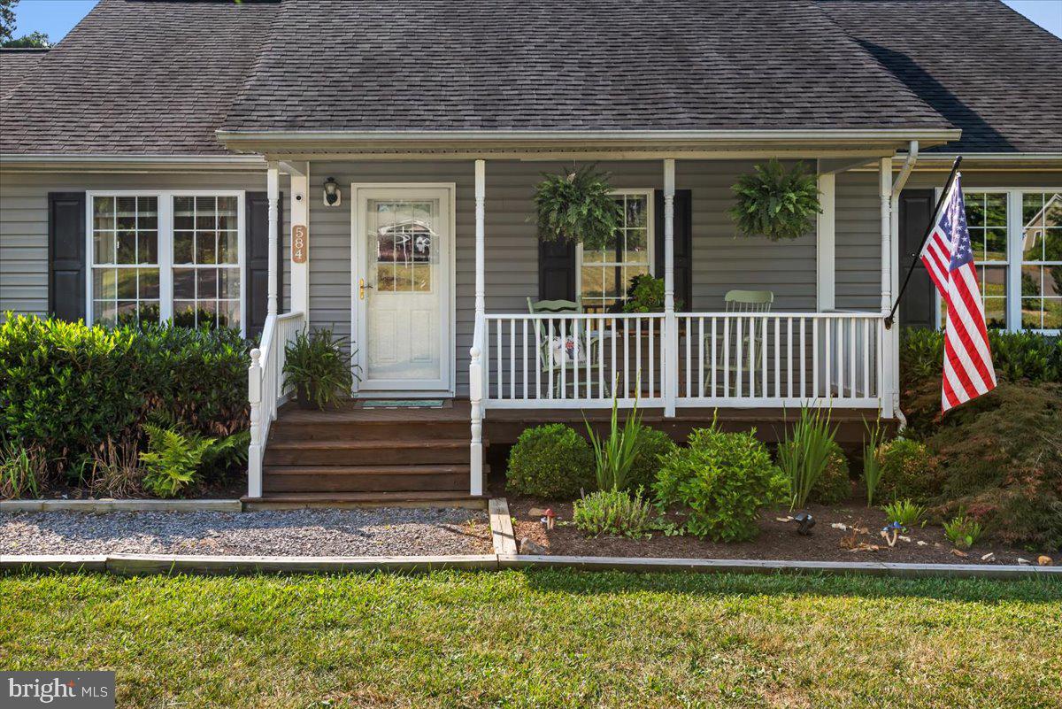584 Pine Ridge Drive Front Royal, VA 22630 - Photo 8 of 36 Front porch view