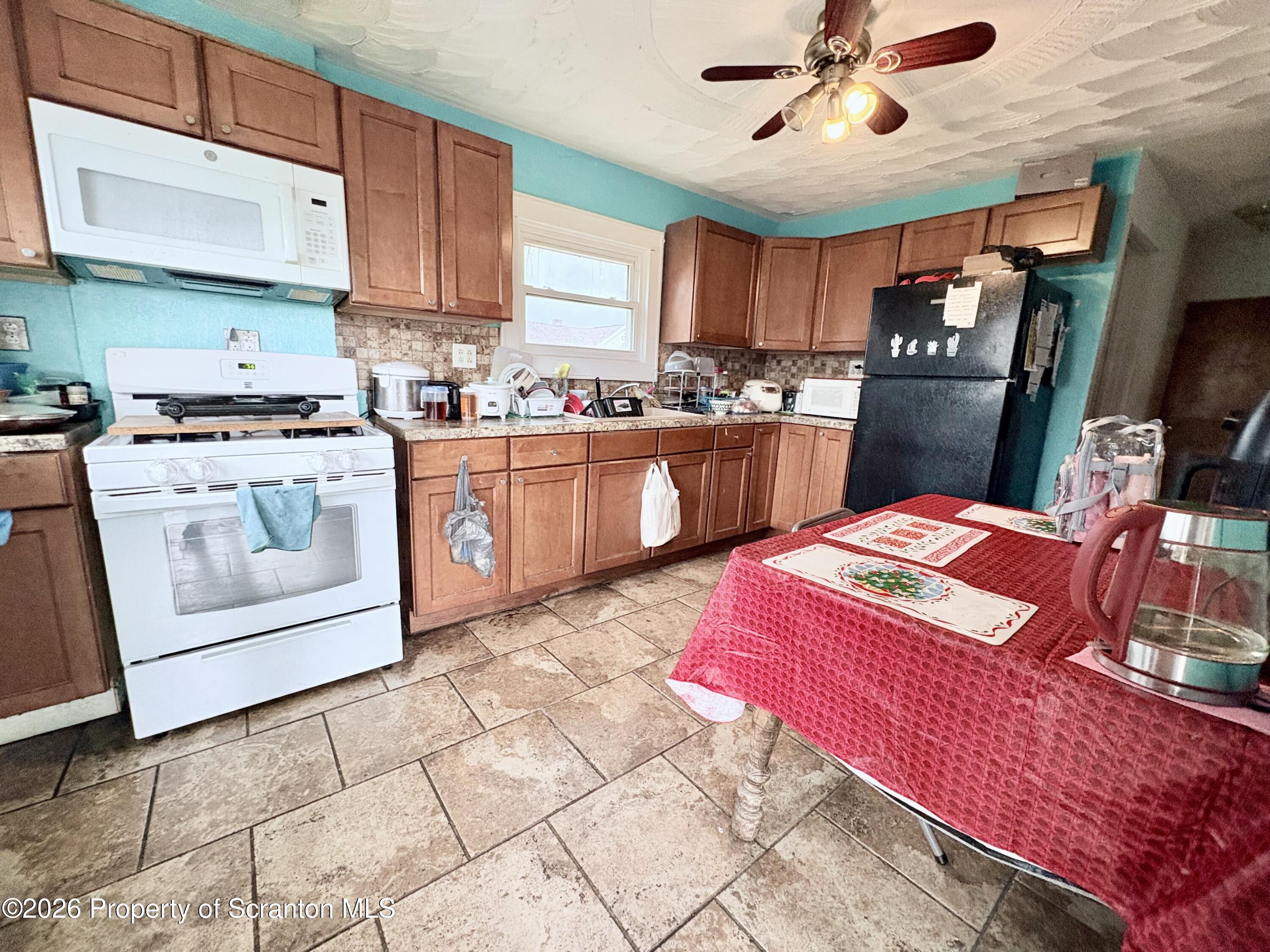 514 Brook Street Scranton, PA 18505 - Photo 10 of 15 Kitchen