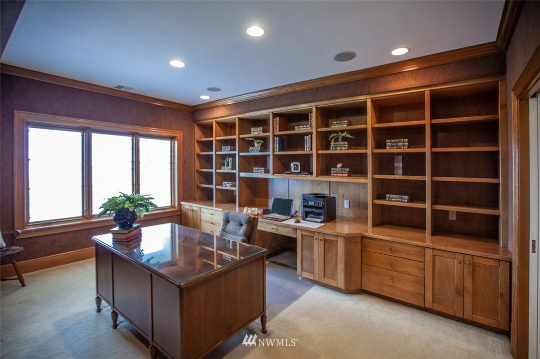 1334 Chuckanut Crest Drive Bellingham, WA 98229 - Photo 35 of 40 a view of a living room and workspace with furniture