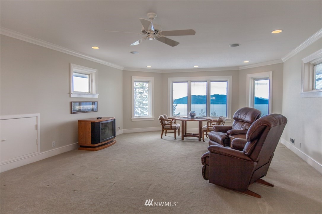1334 Chuckanut Crest Drive Bellingham, WA 98229 - Photo 39 of 40 a living room with furniture and a window