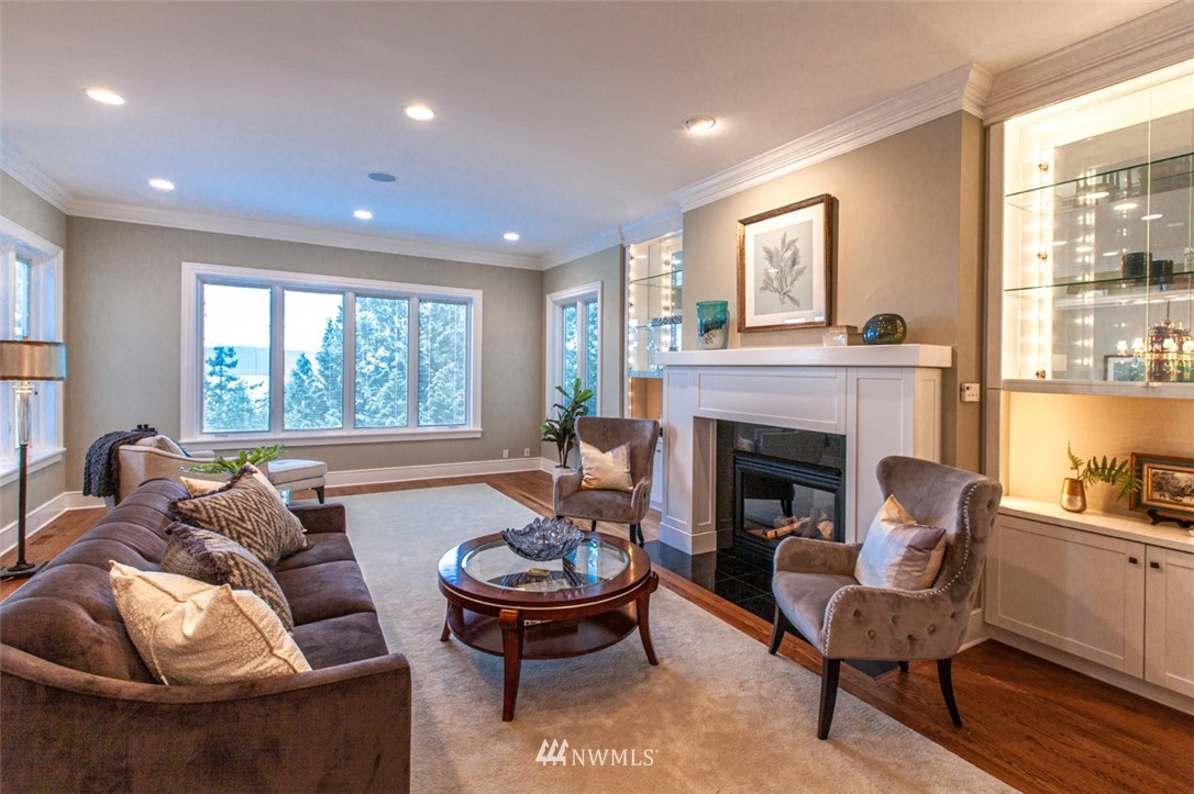 1334 Chuckanut Crest Drive Bellingham, WA 98229 - Photo 8 of 40 a living room with furniture and a fireplace