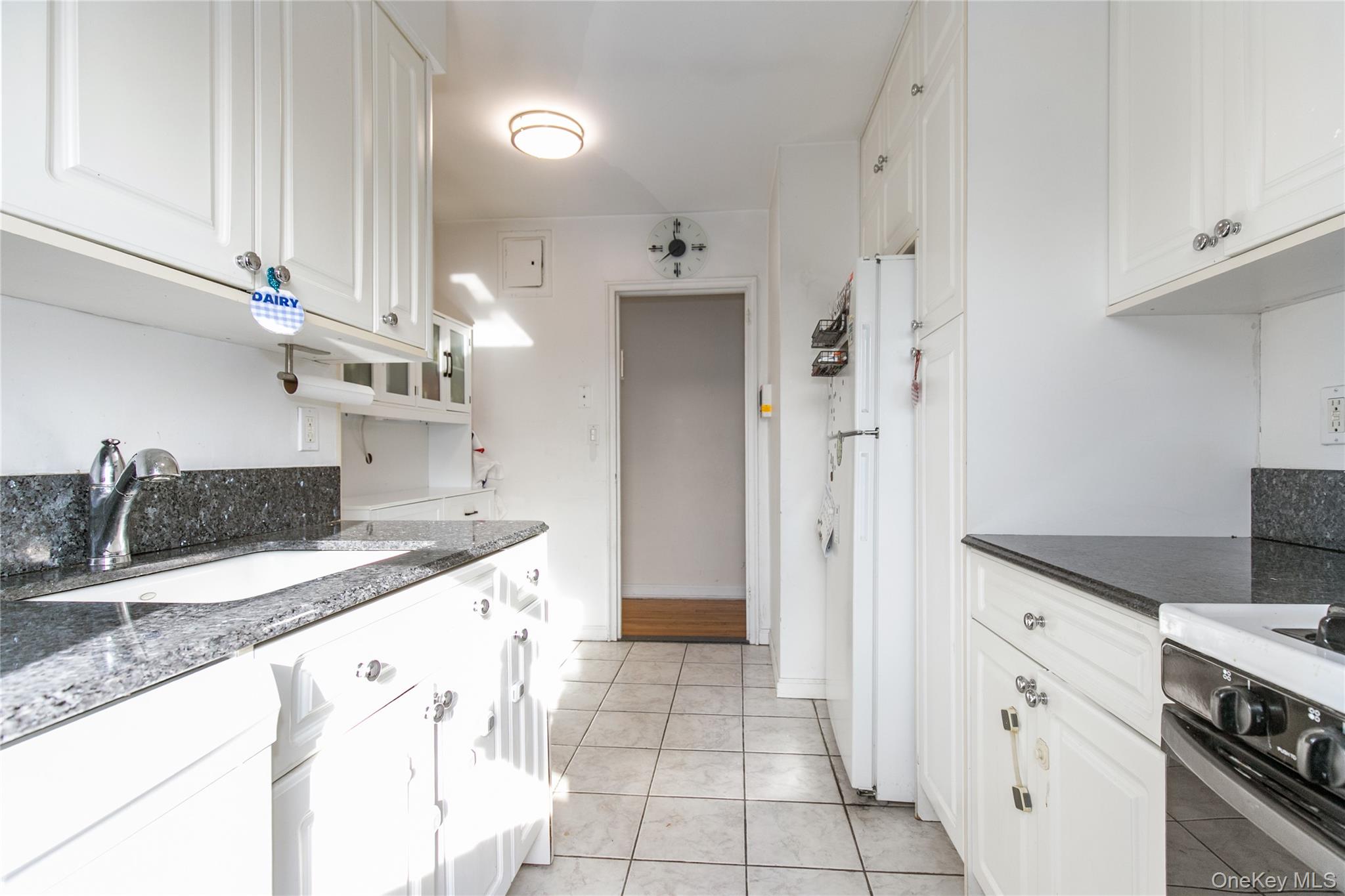 15 Beach Roads, Unit 3A Great Neck, NY 11023 - Photo 10 of 24