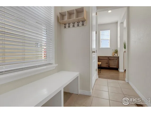 a view of entryway and hall