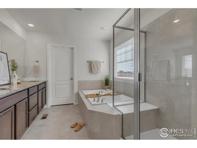 a view of living room and kitchen