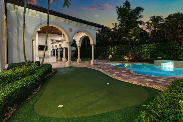 $6,995,000 | 2002 Northwest 4th Avenue, Delray Beach, FL 33444