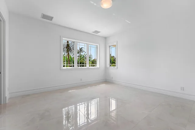 $6,995,000 | 2002 Northwest 4th Avenue, Delray Beach, FL 33444