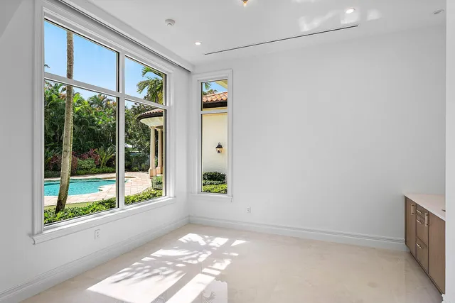 $6,995,000 | 2002 Northwest 4th Avenue, Delray Beach, FL 33444