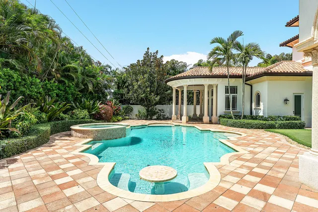 $6,995,000 | 2002 Northwest 4th Avenue, Delray Beach, FL 33444