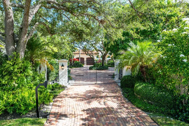 $6,995,000 | 2002 Northwest 4th Avenue, Delray Beach, FL 33444