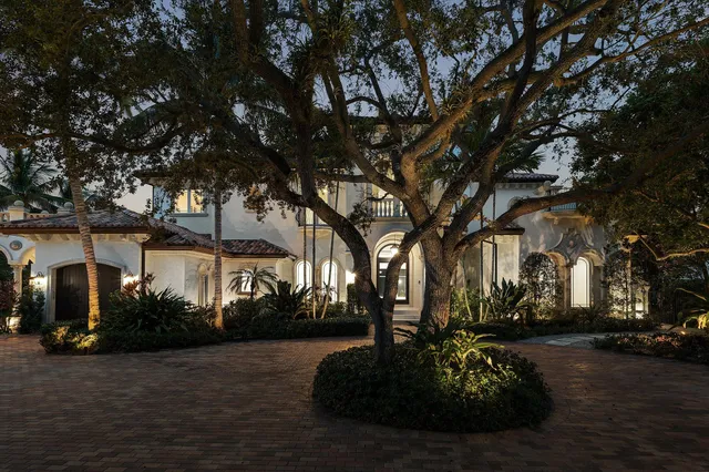 $6,995,000 | 2002 Northwest 4th Avenue, Delray Beach, FL 33444