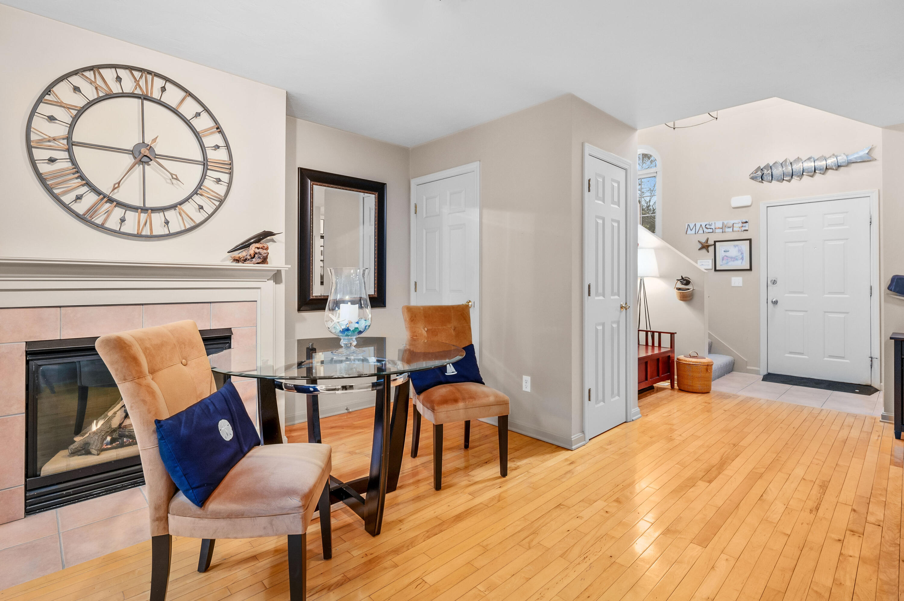 7 Red Cedar Road, Unit 7 Mashpee, MA 02649 - Photo 8 of 37 a view of a livingroom with furniture and a table chair