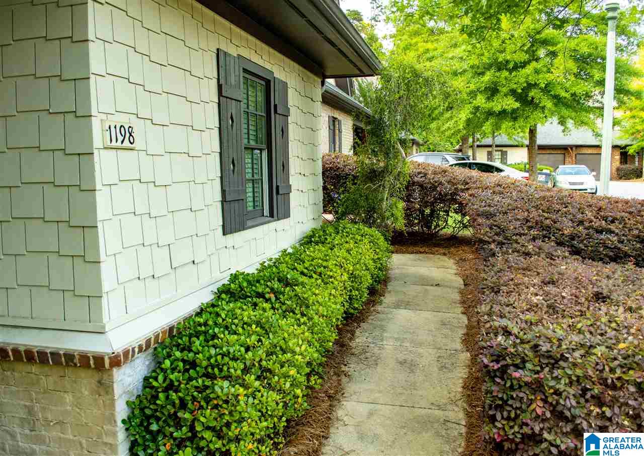 1198 Inverness Cove Way Birmingham, AL 35242 - Photo 3 of 28