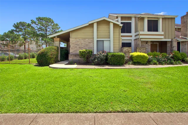 $149,000 | 12011 Bob White Drive, Houston, TX 77035