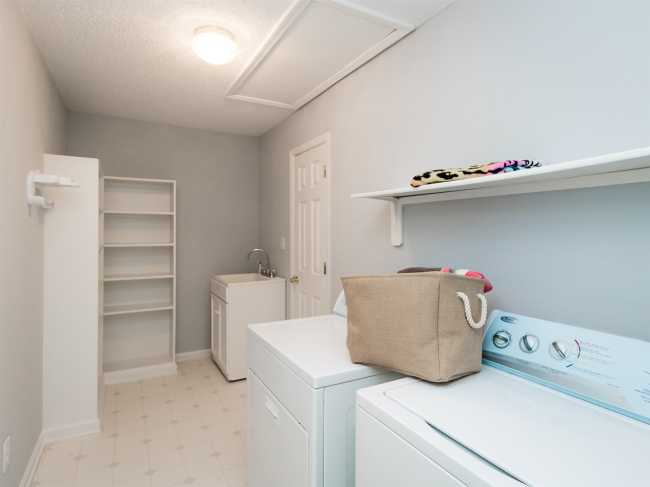 9105 Breeland Way Raleigh, NC 27613 - Photo 19 of 25 Photo 19