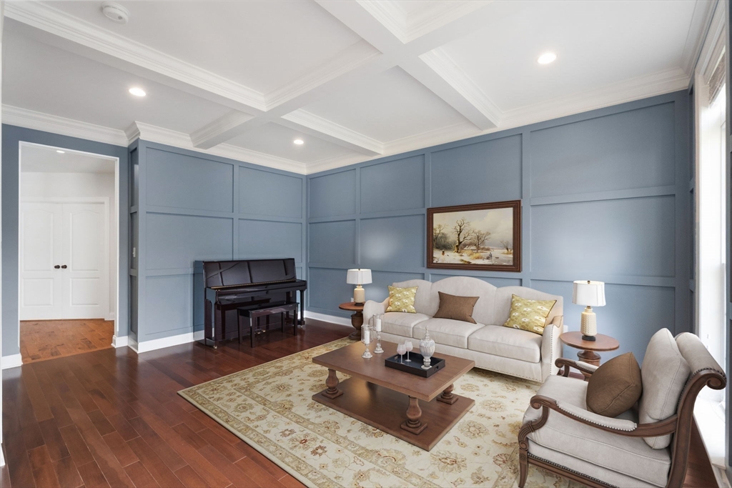 208 Mohawk Path Holliston, MA 01746 - Photo 11 of 35 Gallery Image 11