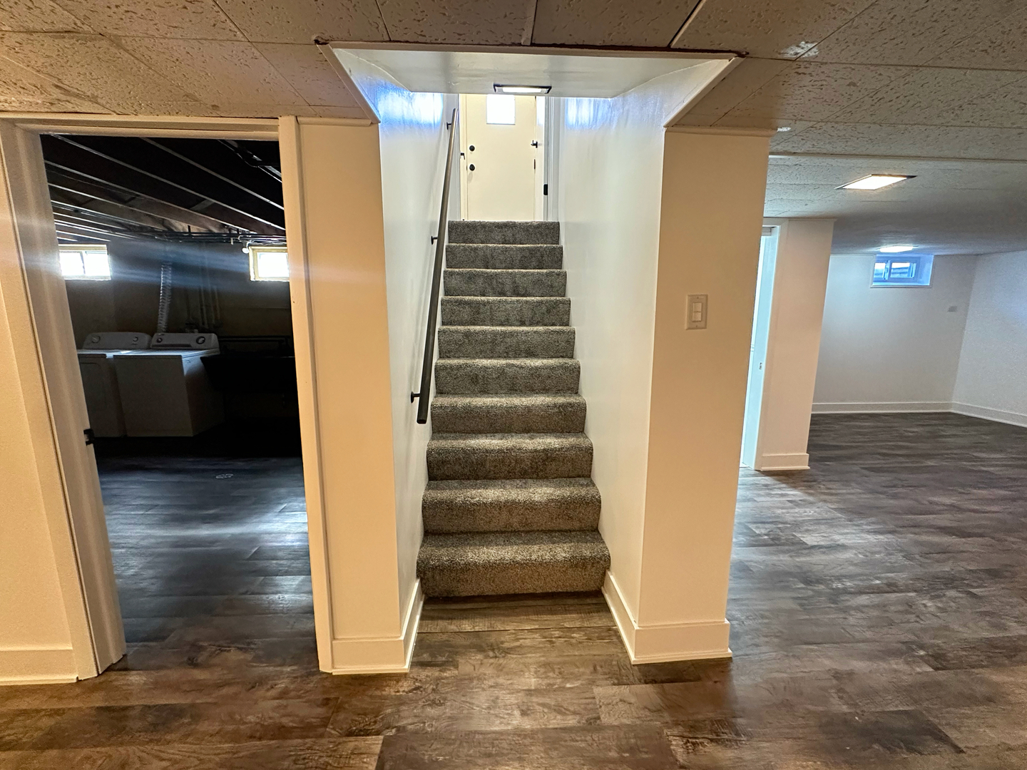 909 South Emerson Street Mount Prospect, IL 60056 - Photo 39 of 45 a view of entryway with a door