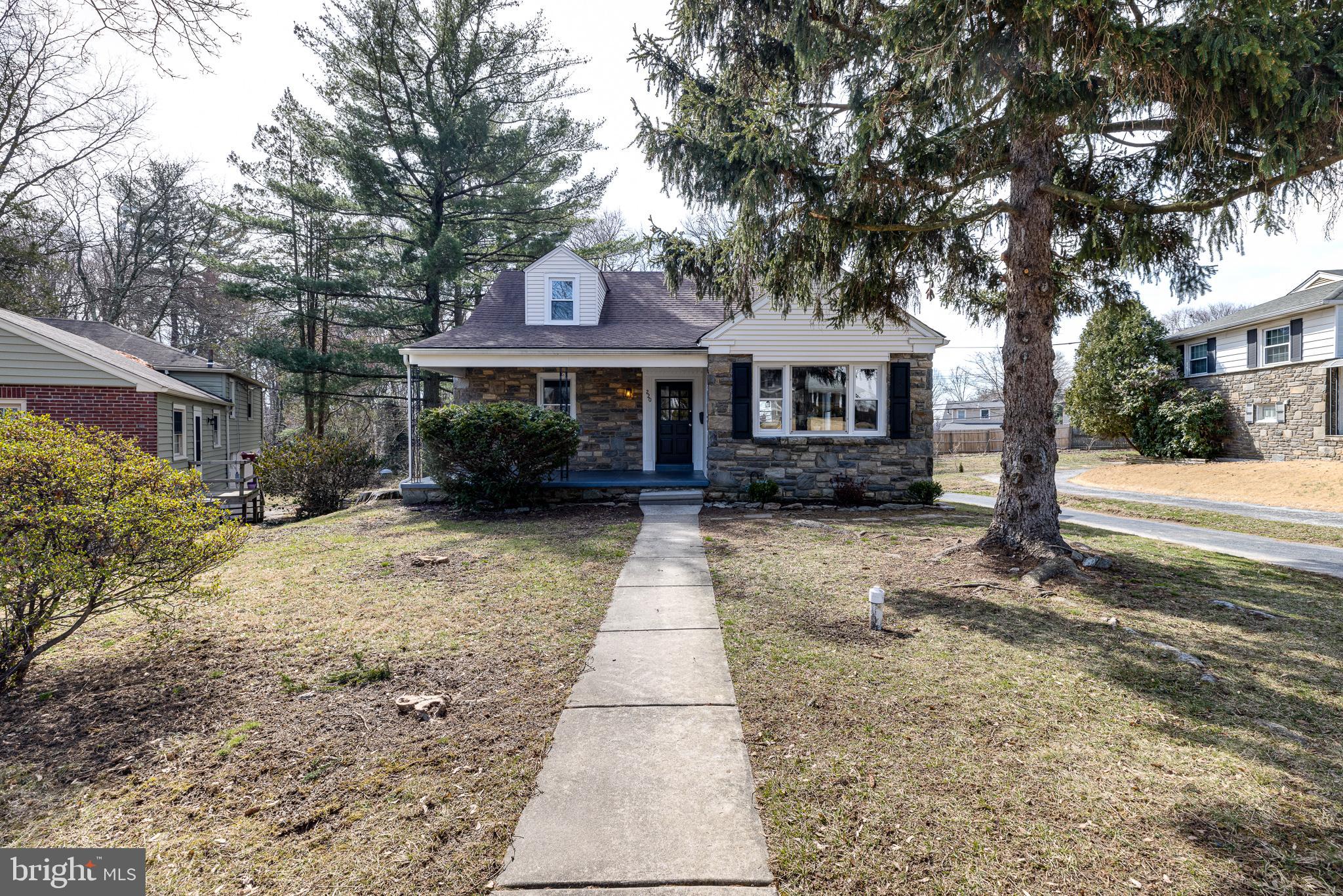 220 Hawthorne Road Morton, PA 19070 - Photo 2 of 48