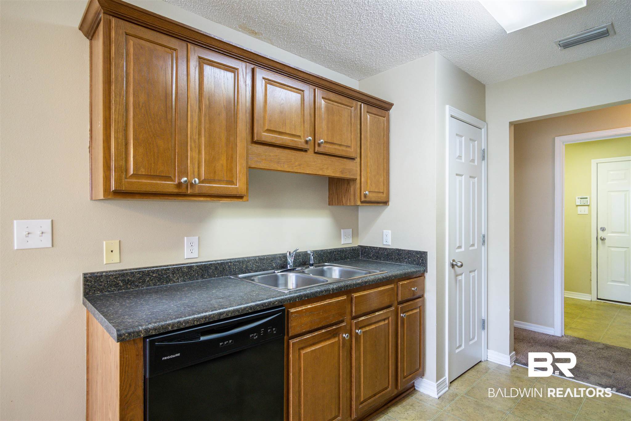 8934 Spring Grove East Mobile, AL 36695 - Photo 11 of 27