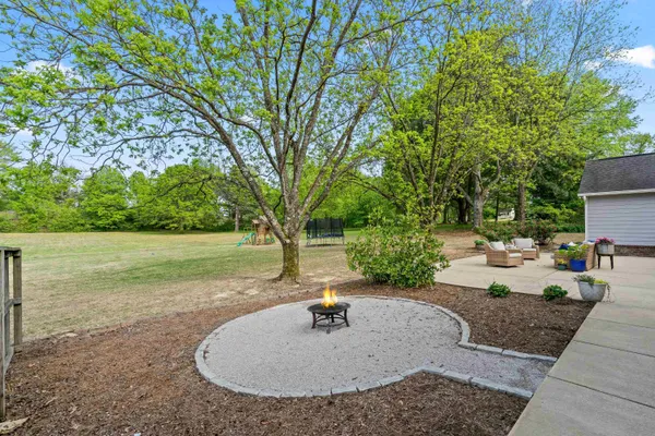 $769,900 | 210 Poplar Acres Road, Piperton, TN 38017