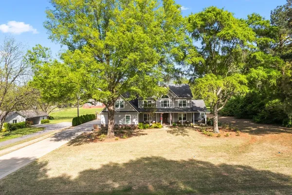 $769,900 | 210 Poplar Acres Road, Piperton, TN 38017