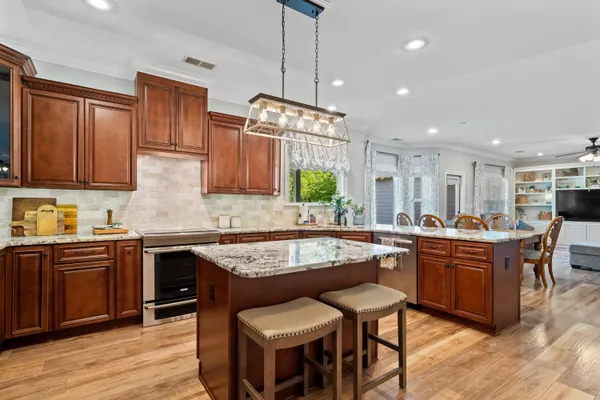 $769,900 | 210 Poplar Acres Road, Piperton, TN 38017