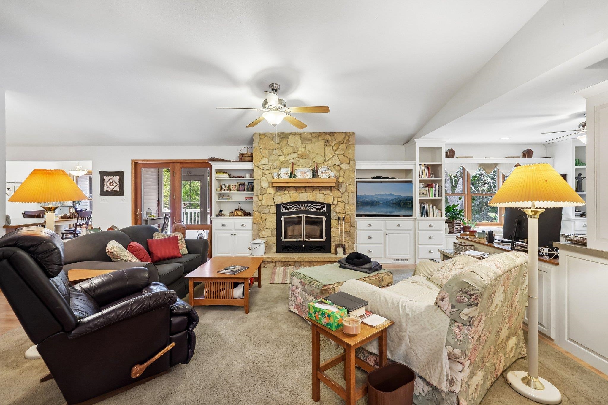 936 Lawinger Road Mineral Point, WI 53565 - Photo 6 of 47 Gallery Image 6