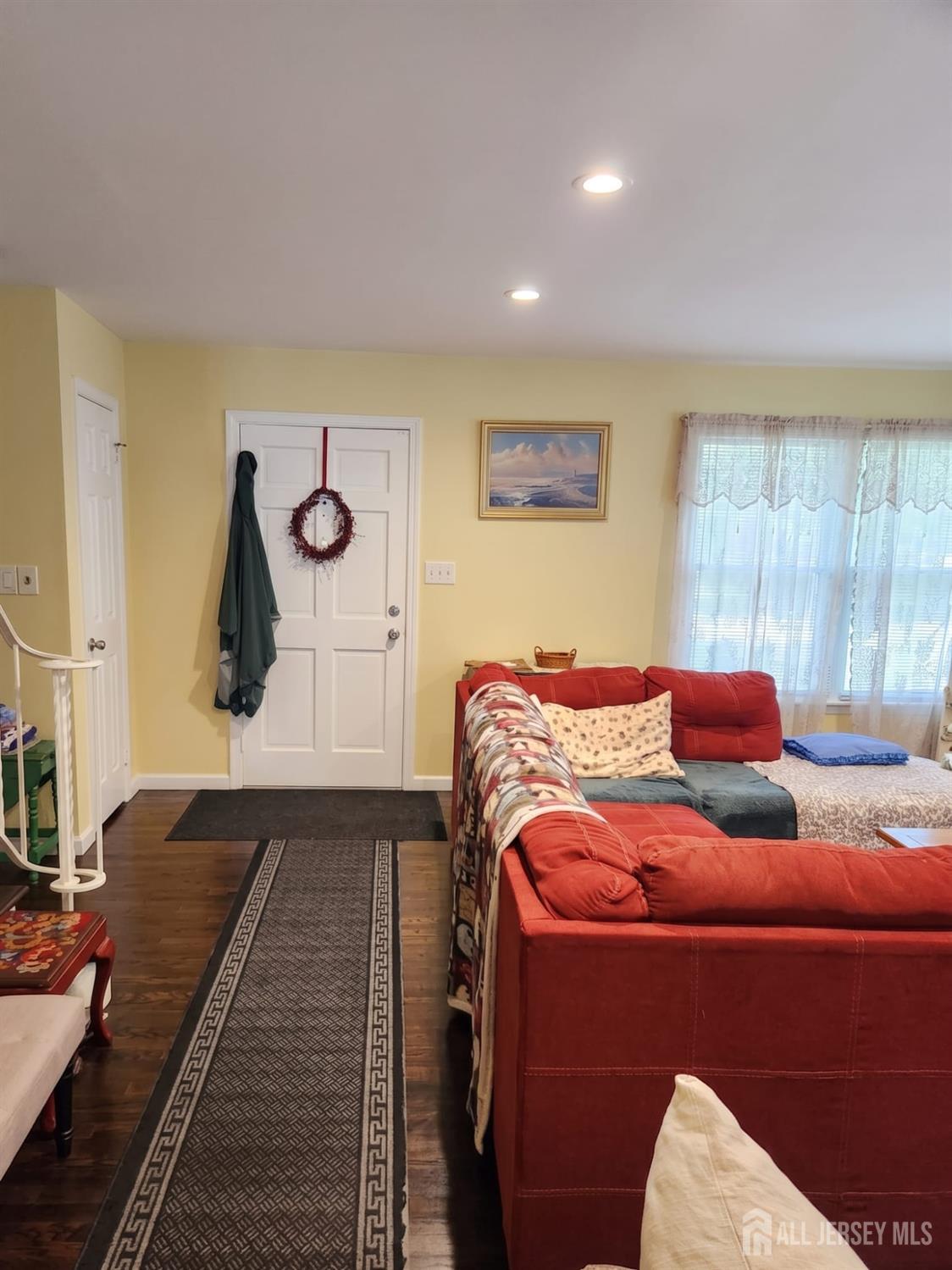 344 High Street Perth Amboy, NJ 08861 - Photo 11 of 34